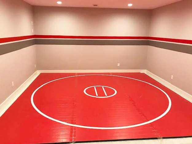 AK Athletic Equipment 15' X 15' X 1 3/8" Roll-Up Wrestling Mat