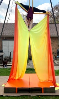 AK Athletic Equipment Aerial Arts Bi-Fold Landing Mat 6' X 6' X 8" -Wrestling Mat Shop 28697