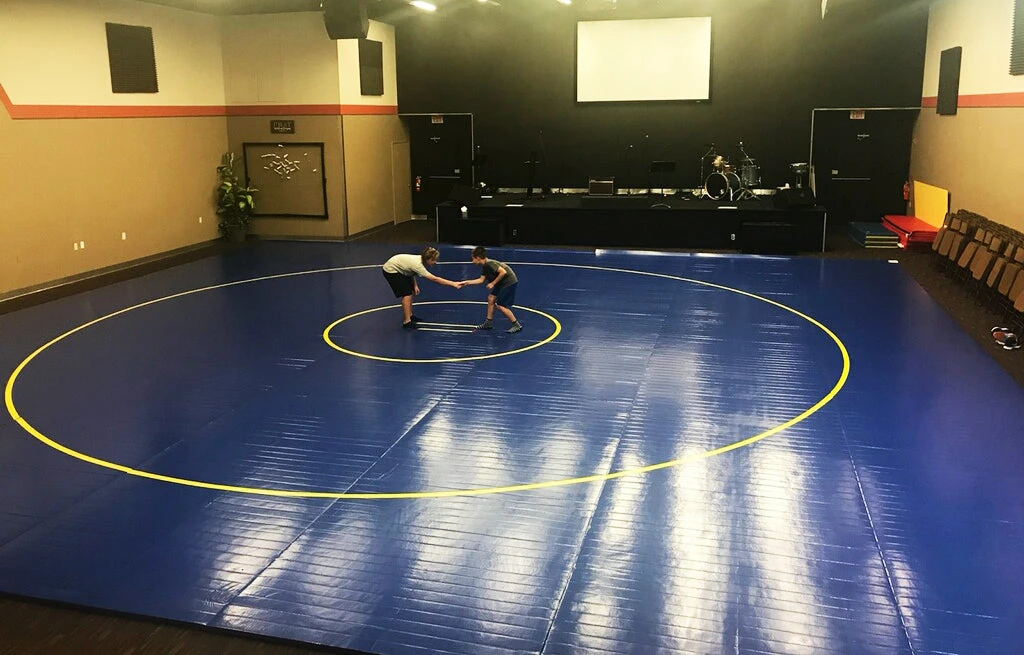 AK Athletic Equipment 38' X 38' X 1 3/8" Roll-Up Wrestling Mat 2 AK Athletic Equipment 38' X 38' X 1 3/8" Roll-Up Wrestling Mat - Image 2